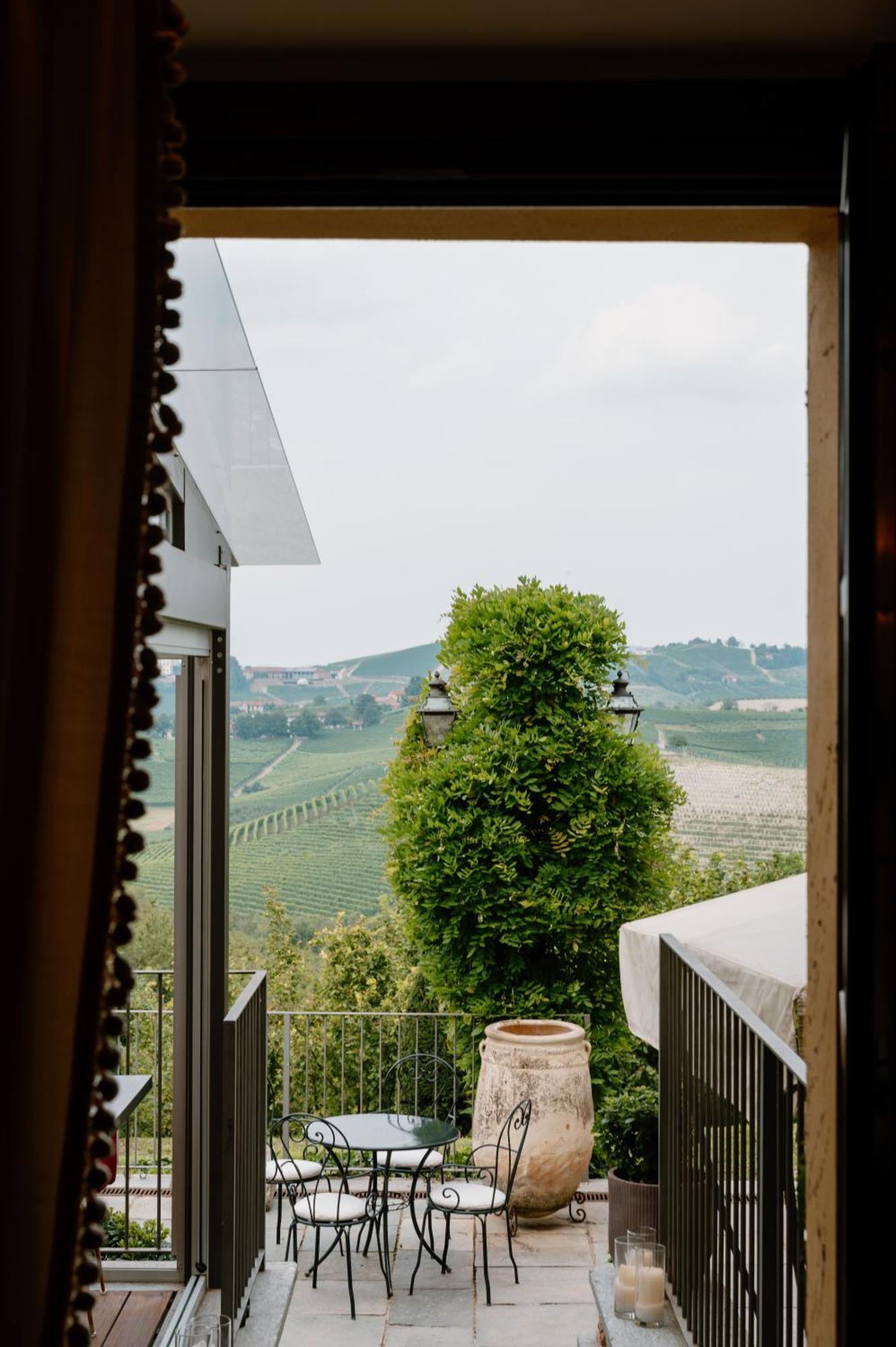 Hotel Casa Pavesi Grinzane Cavour Exterior foto